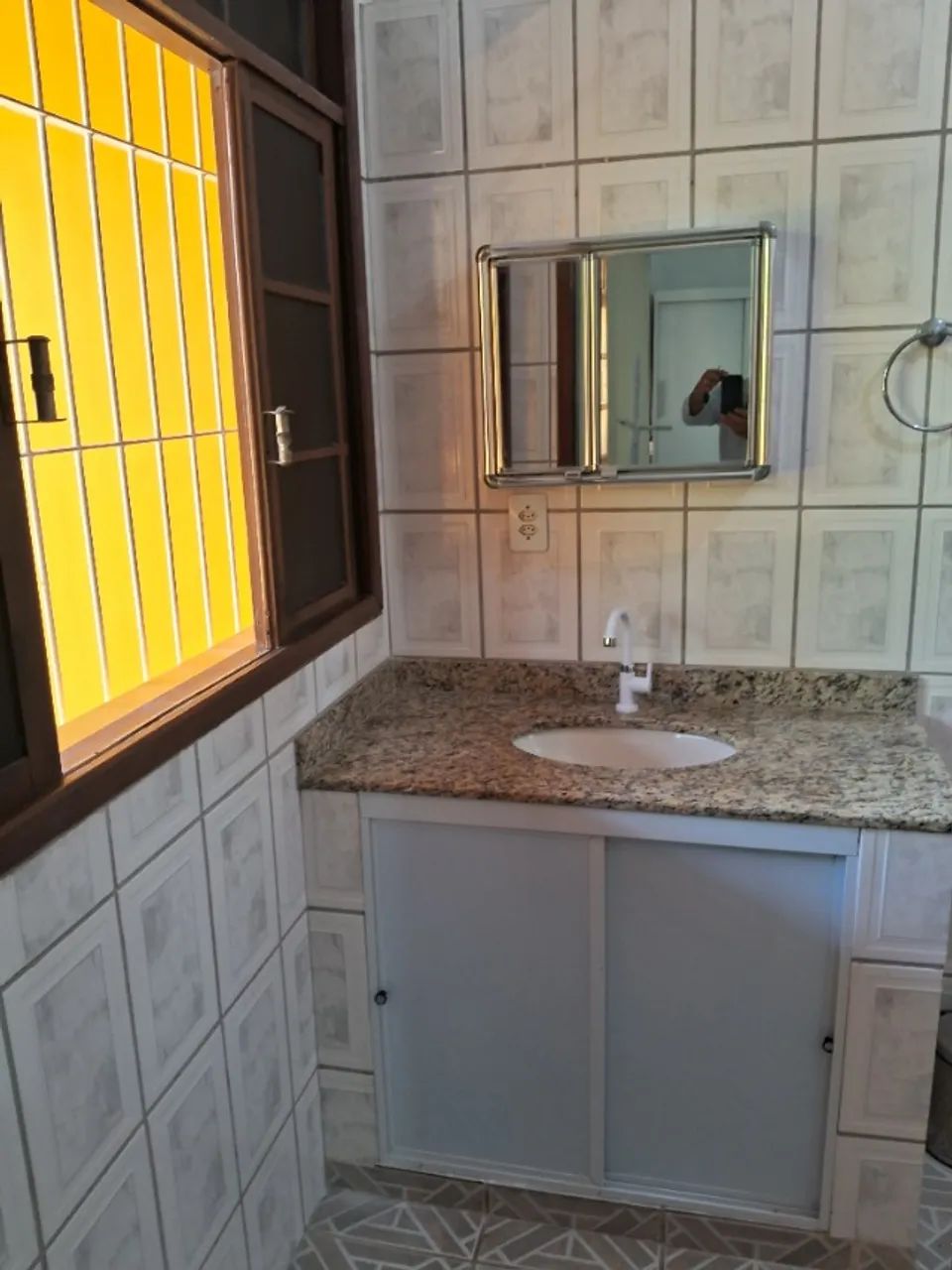 ALUGO CASA COCAL (VILA VELHA) 2 QUARTOS  - Foto 2
