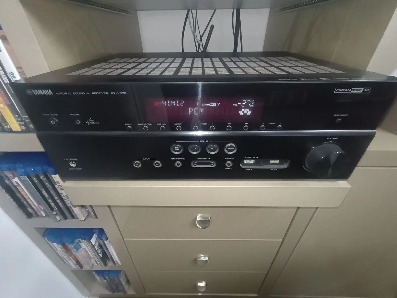 Receiver Yamaha RXV679