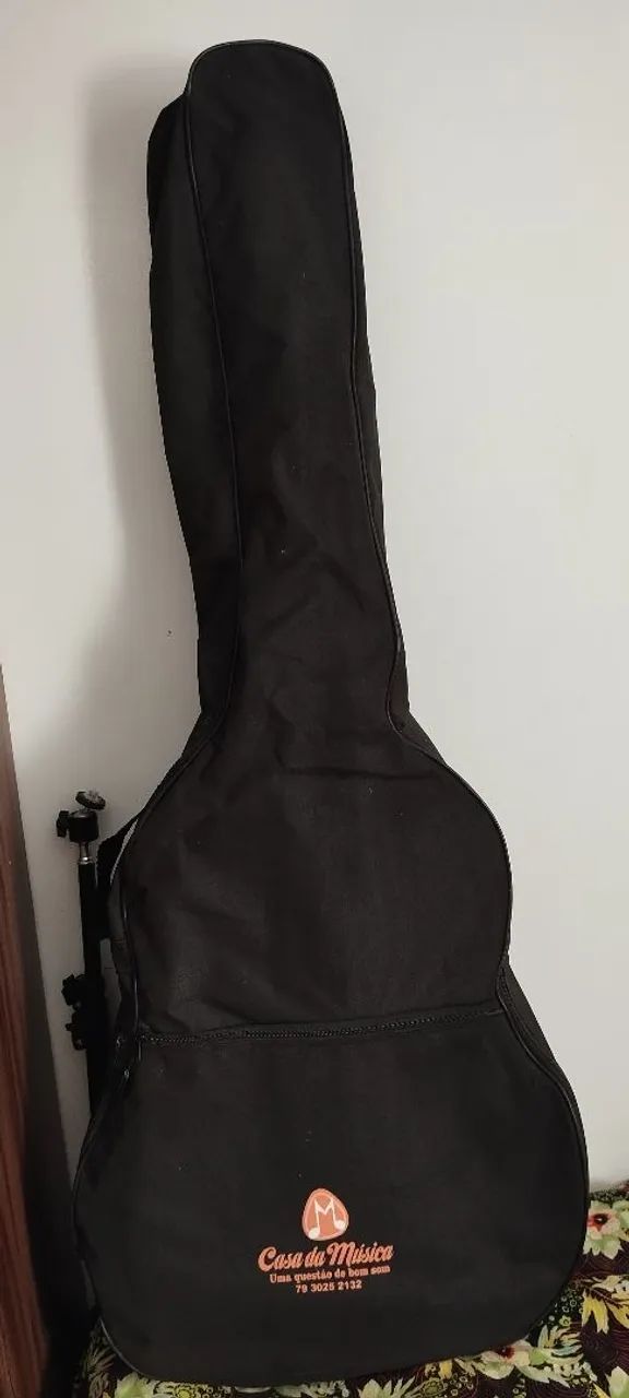 Violão com capa e acessórios. - Foto 2