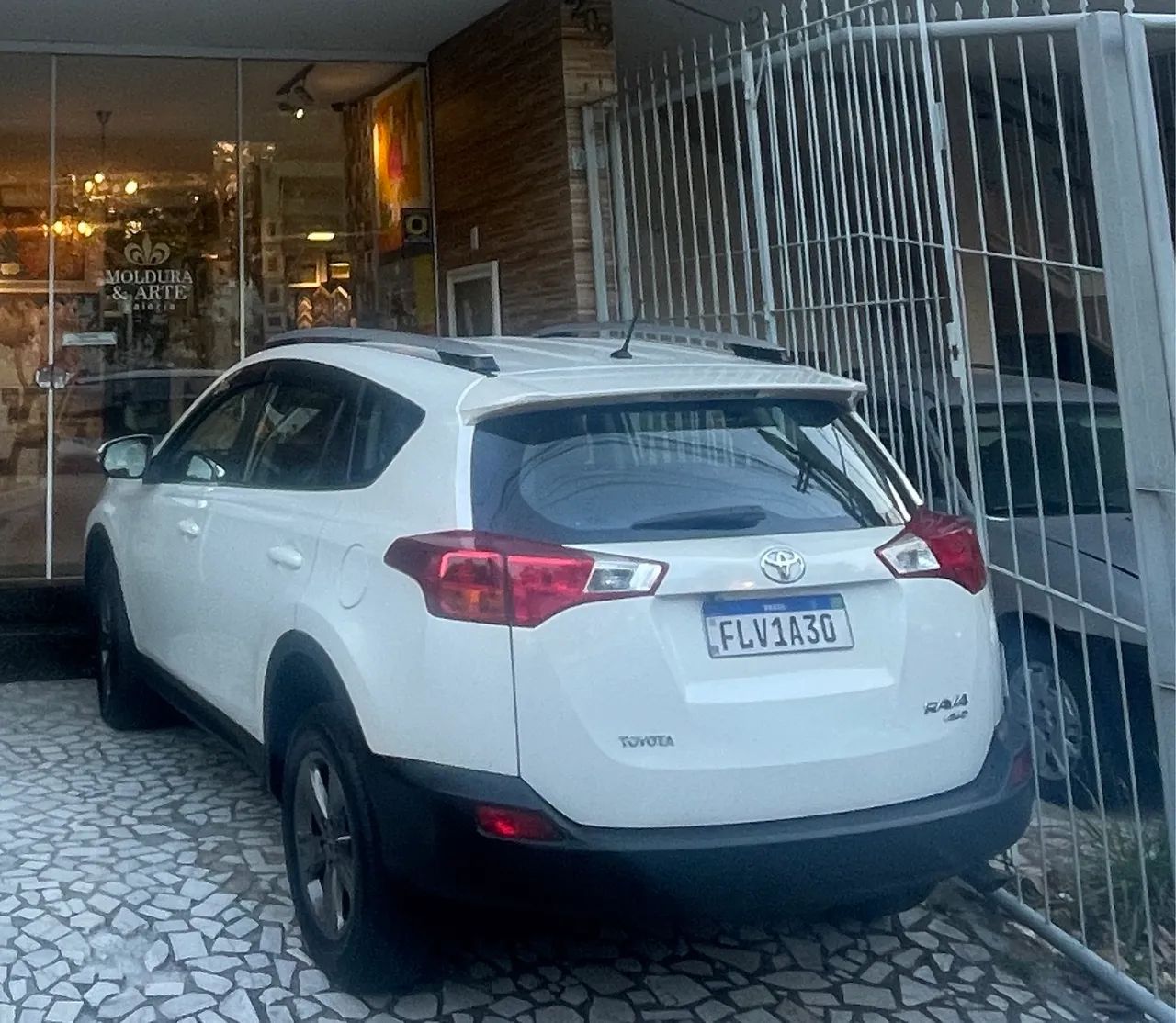 Toyota Rav4 2.0 4X4 16V AUT. 2014