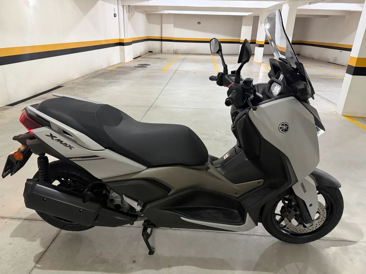 Yamaha Xmax 250 Conected - Foto 2