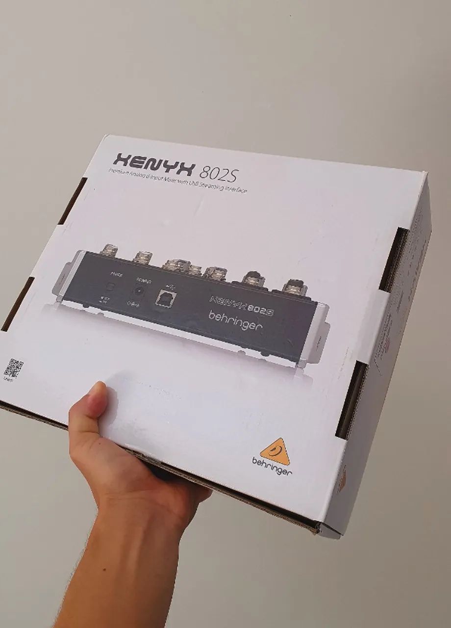 Mesa de som Behringer Xenyx 802S - Foto 5