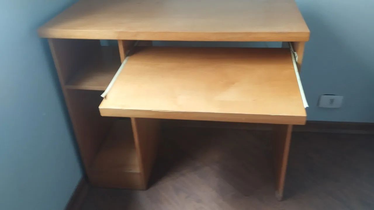 Mesa de computador projetada  - Foto 3
