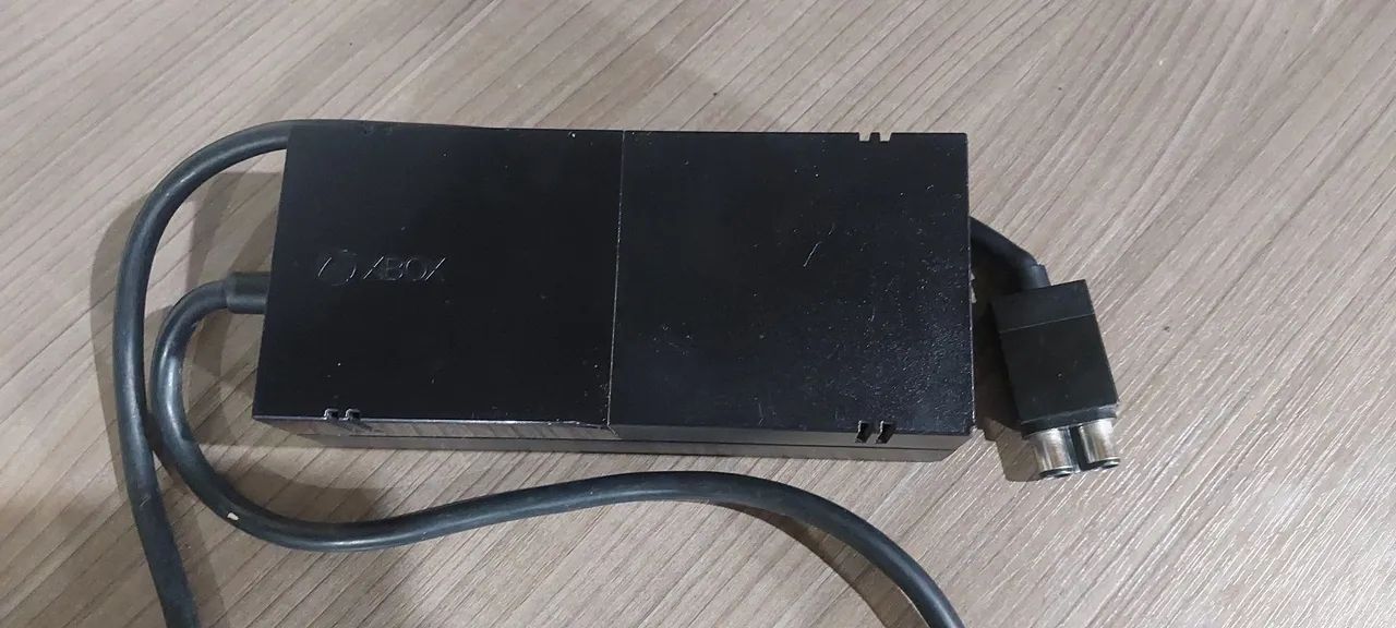 FONTE ORIGINAL XBOX ONE FAT EM BOM ESTADO