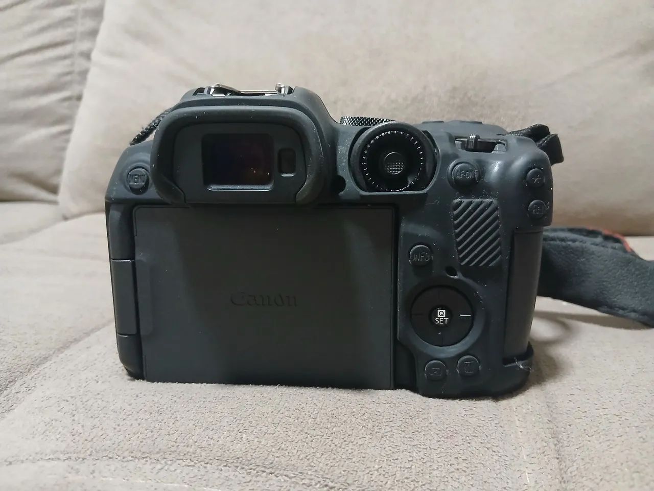 Camera canon eos r7 só corpo - Foto 2