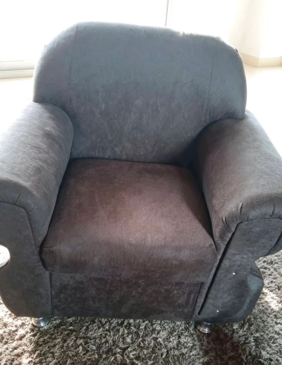 Sofá poltrona semi nova entrego ?