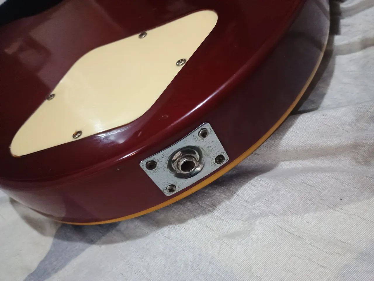 guitarra Benson modelo Les Paul usada + mesa de som  - Foto 3