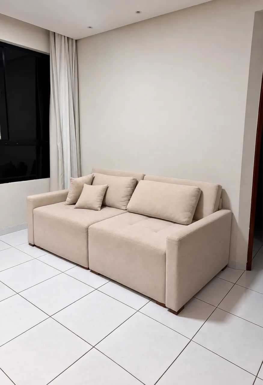 Sofá 3 Lugares Bege - Moderno, Confortável e Bem Conservado - Foto 2
