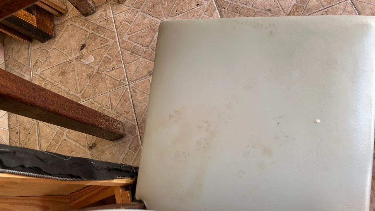 Mesa com 4 Cadeiras de Sucupira  - Foto 4