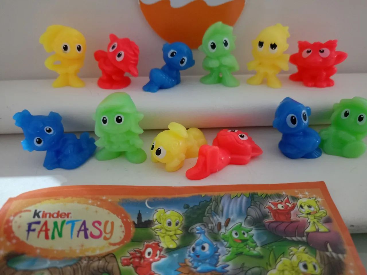 Kinder ovo Aliens Florescentes