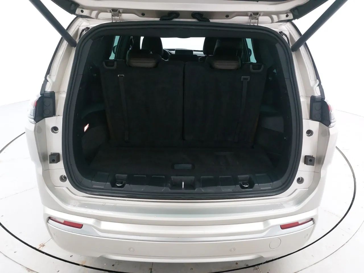 Jeep Commander Overland T270 1.3 TB Flex Aut., foto 9 de 18