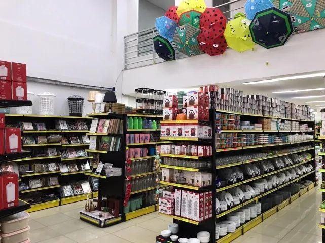 gondolas  papelarias   - Foto 2