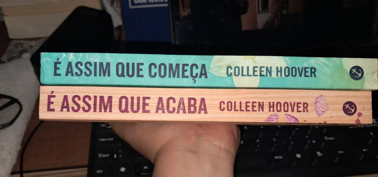 Livros É Assim Que Acaba e É Assim Que Começa  - Foto 2