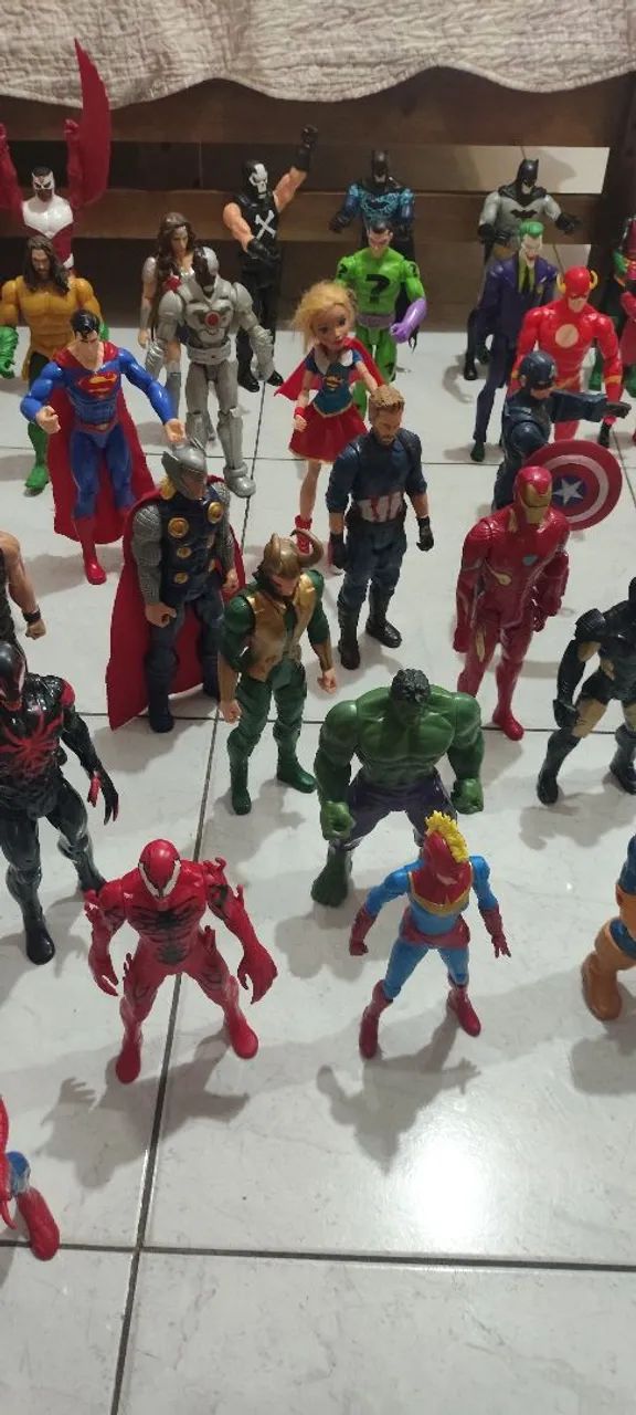 Coleção de Bonecos Marvel / DC - Foto 2