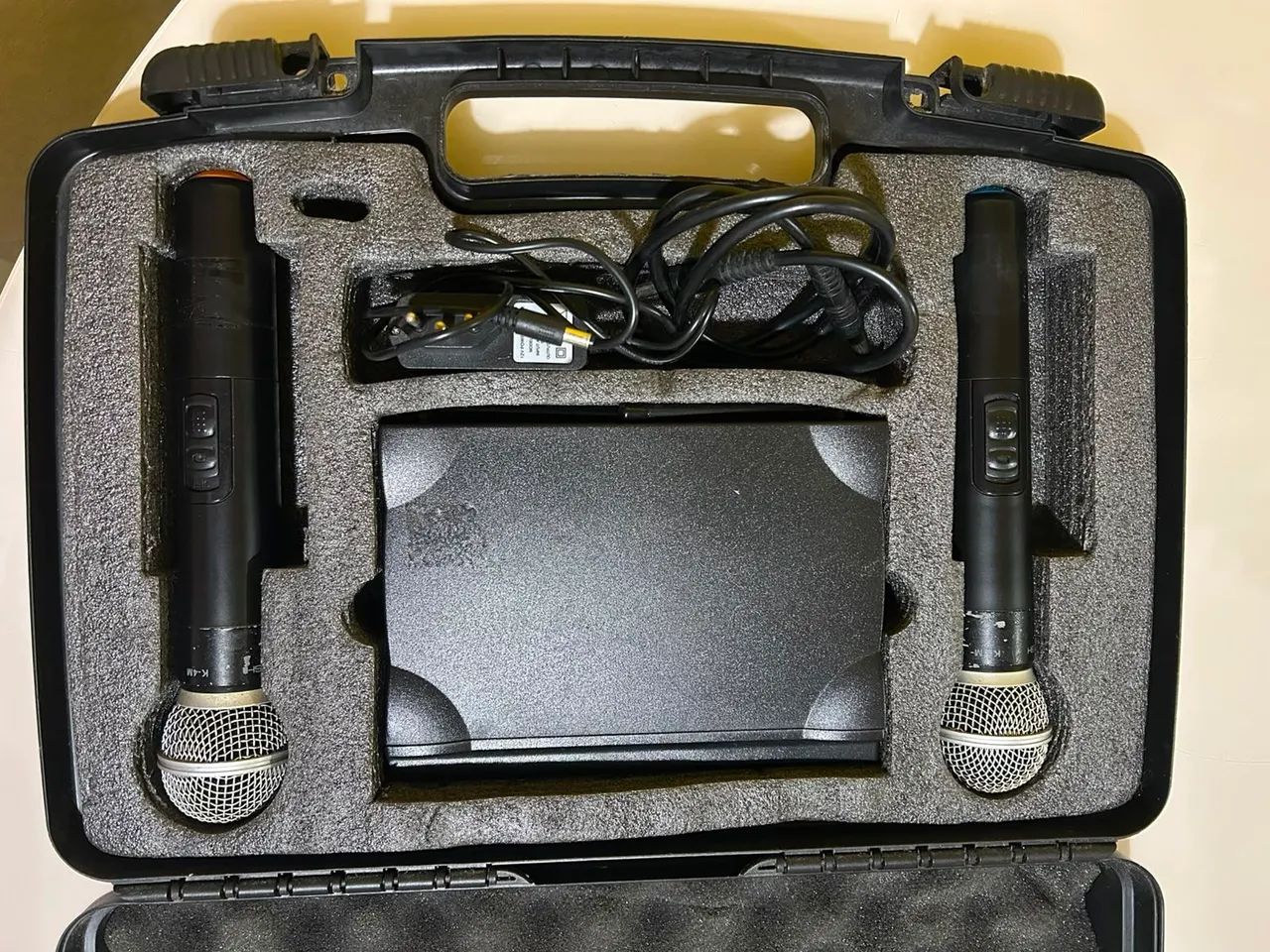 Microfone Sem Fio Duplo Kadosh K-402M - Pra vender logo