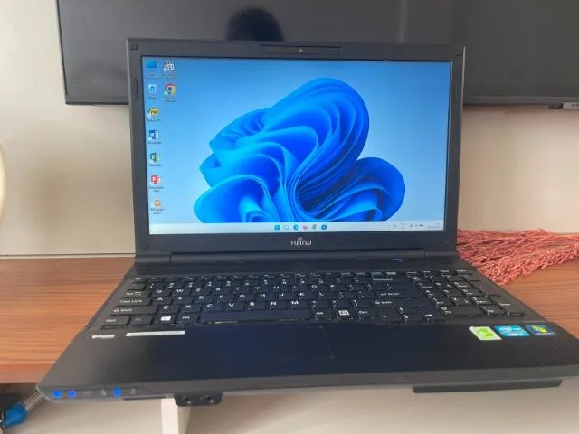  Notebook FujiTsu | SSD 120GB | Excelente Estado | MTECHCG