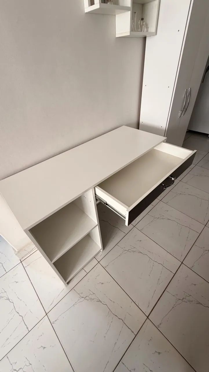 Mesa de estudo  - Foto 2