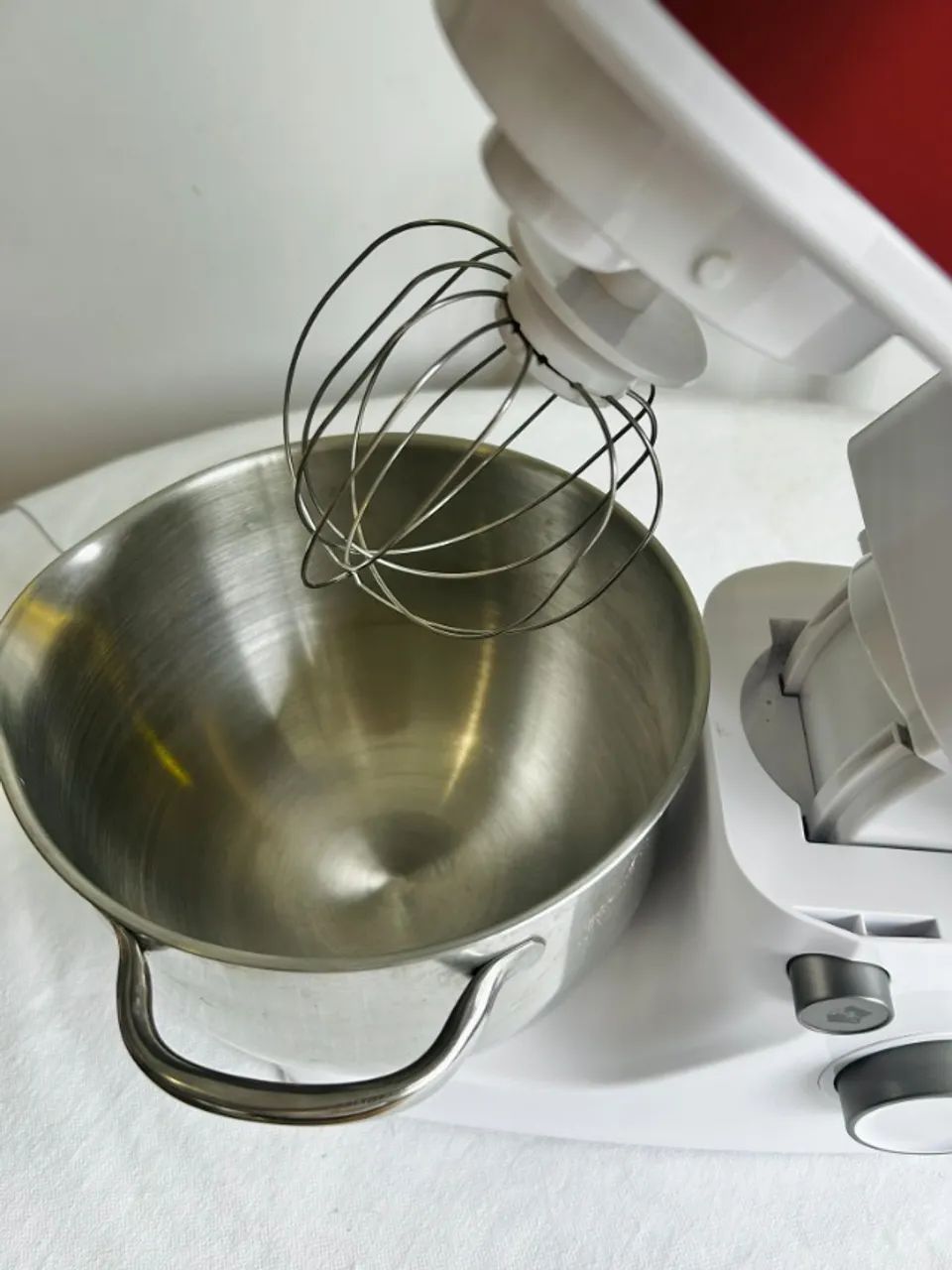 Batedeira Planetária Oster Bowl Inox 750W - 220v - Foto 2