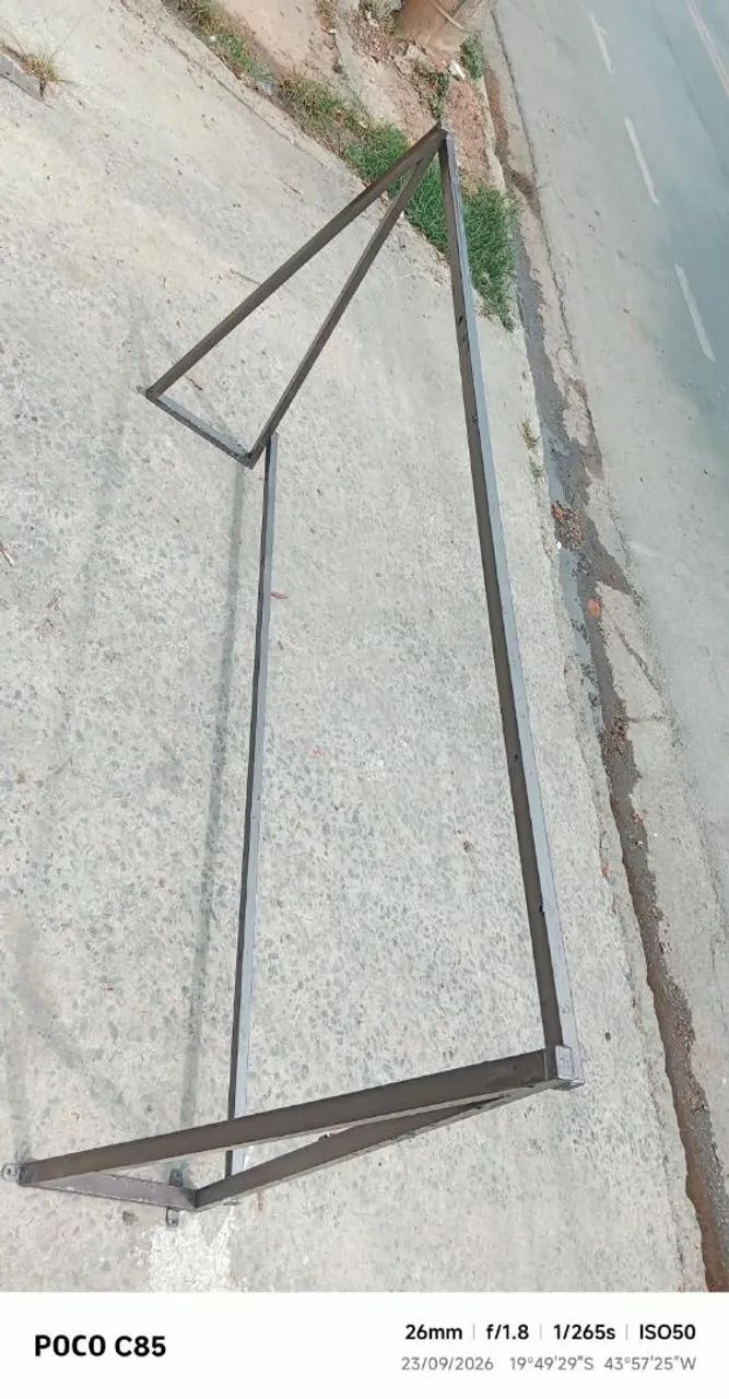 Estrutura para toldo um e meio por um - Foto 3