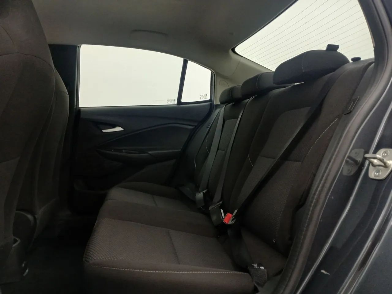 Chevrolet Onix Plus LT 1.0 12V Flex Mec. 4P, foto 17 de 18