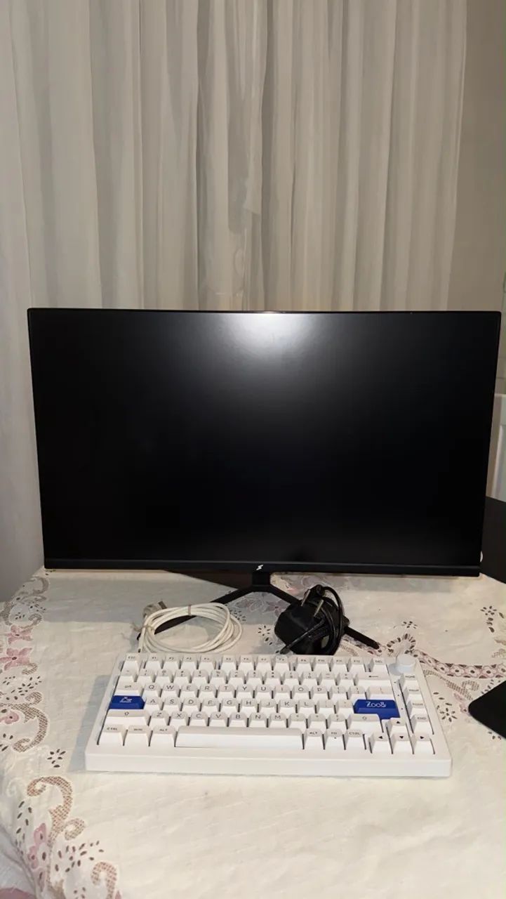 Monitor + teclado 