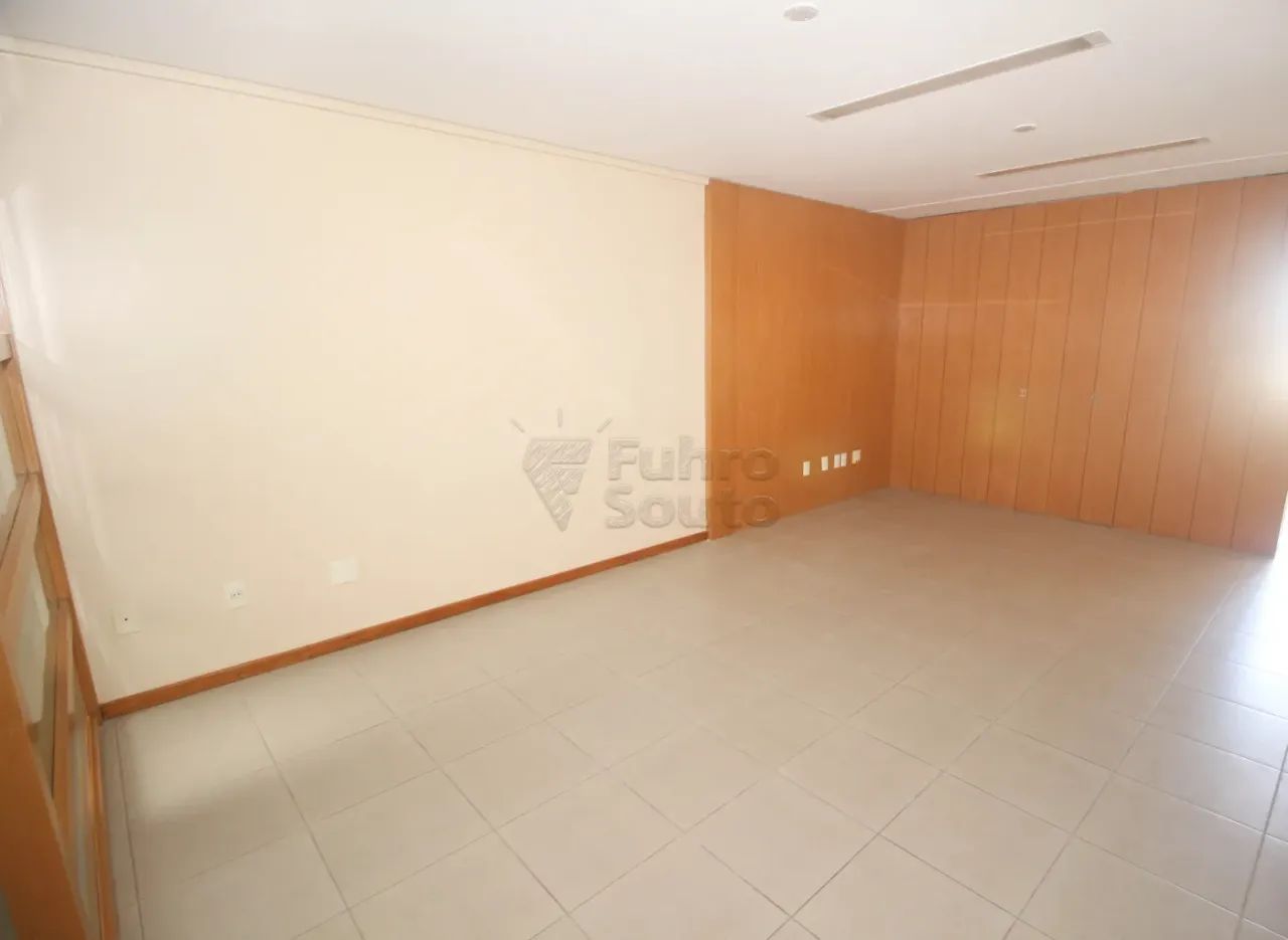 Comercial Sala em Condomínio em Pelotas - Foto 2