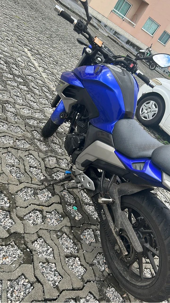 Fazer 250