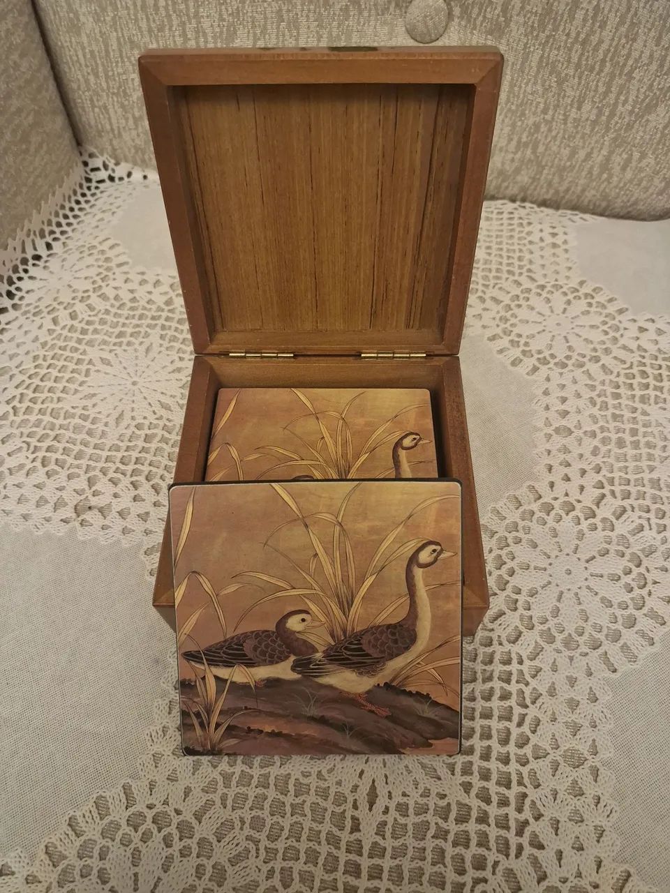 Conjunto de 4 porta-copos, vintage, com figuras de patos, com base de cortiça  - Foto 5