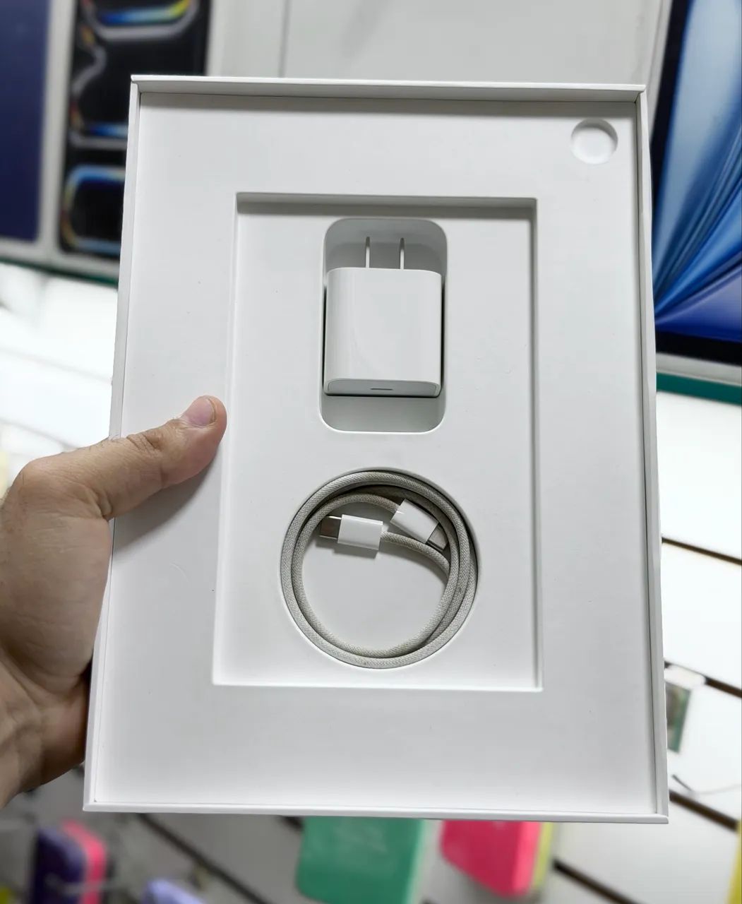 Ipad 10 64gb saúde da bateria 99% LOJA FÍSICA com caixa e carregador original ( 64 gb ) - Foto 2
