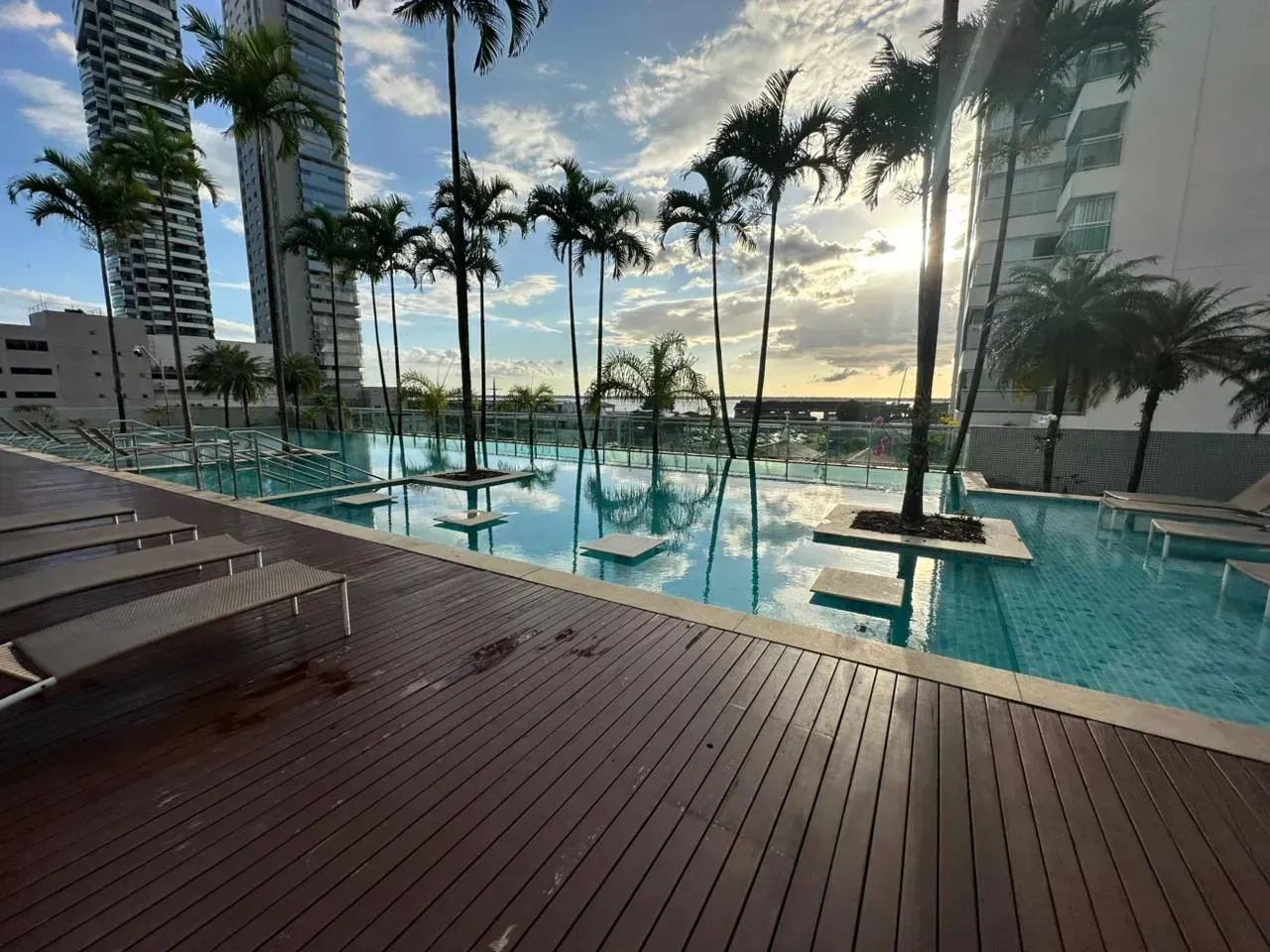 Alugo Loft Mobiliado no Edifício Mandari, 50m²,  R$ 5 Mil