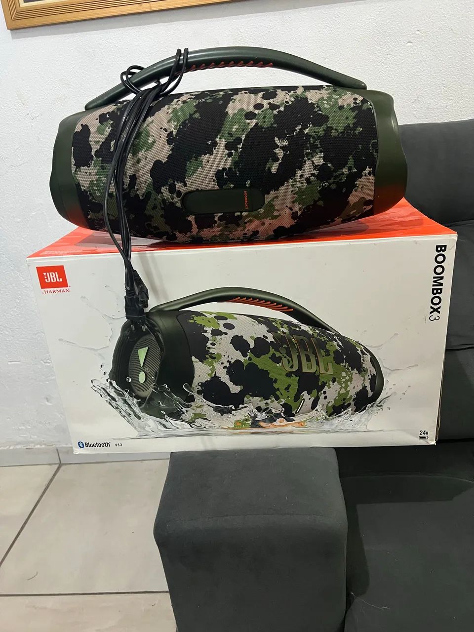 Vendo bombox 3 pouca usada 