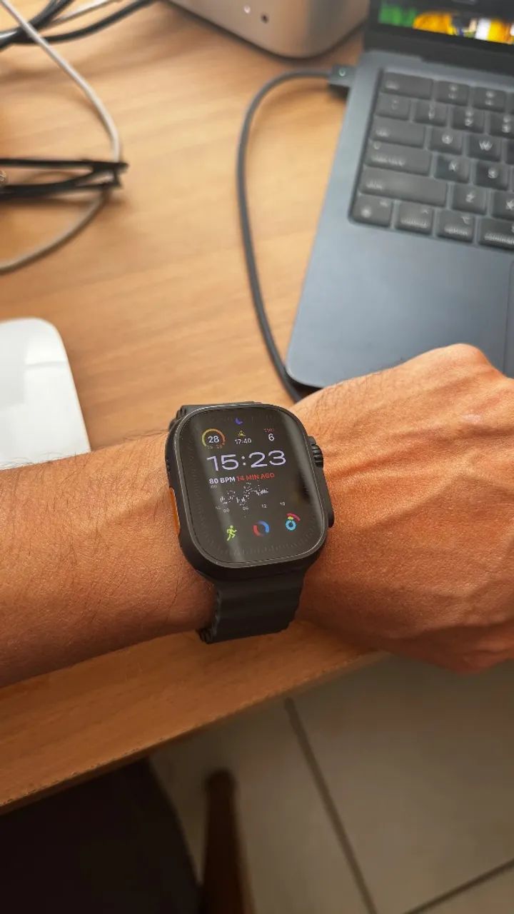 Apple Watch Ultra 2 - Foto 4