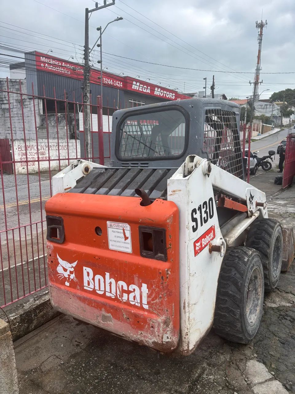 Vendo Bob Cat 130 carregadeira  - Foto 3
