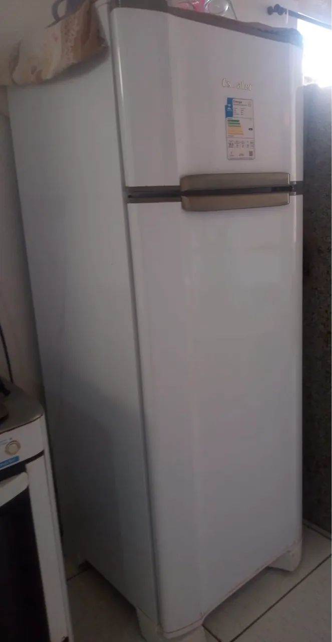 Geladeira e fogão e armário  - Foto 4