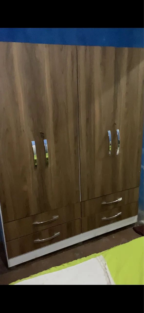 Guarda roupa de casal em madeira conservado  - Foto 3