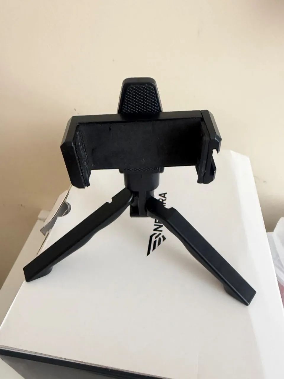 SUPORTE PARA CELULAR - IDEAL PARA LIVES E VÍDEOS