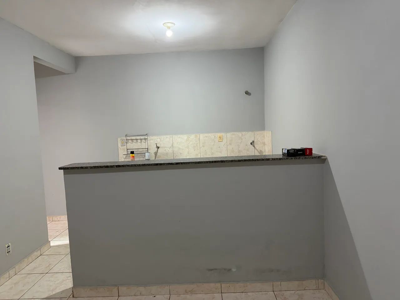 Apt 1quarto grande,sala e cozinha e banheiro c/box - Foto 3