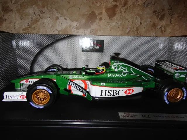 Hot Wheels 1/18 Jaguar 2001 R2 Pedro de la Rosa - Foto 5