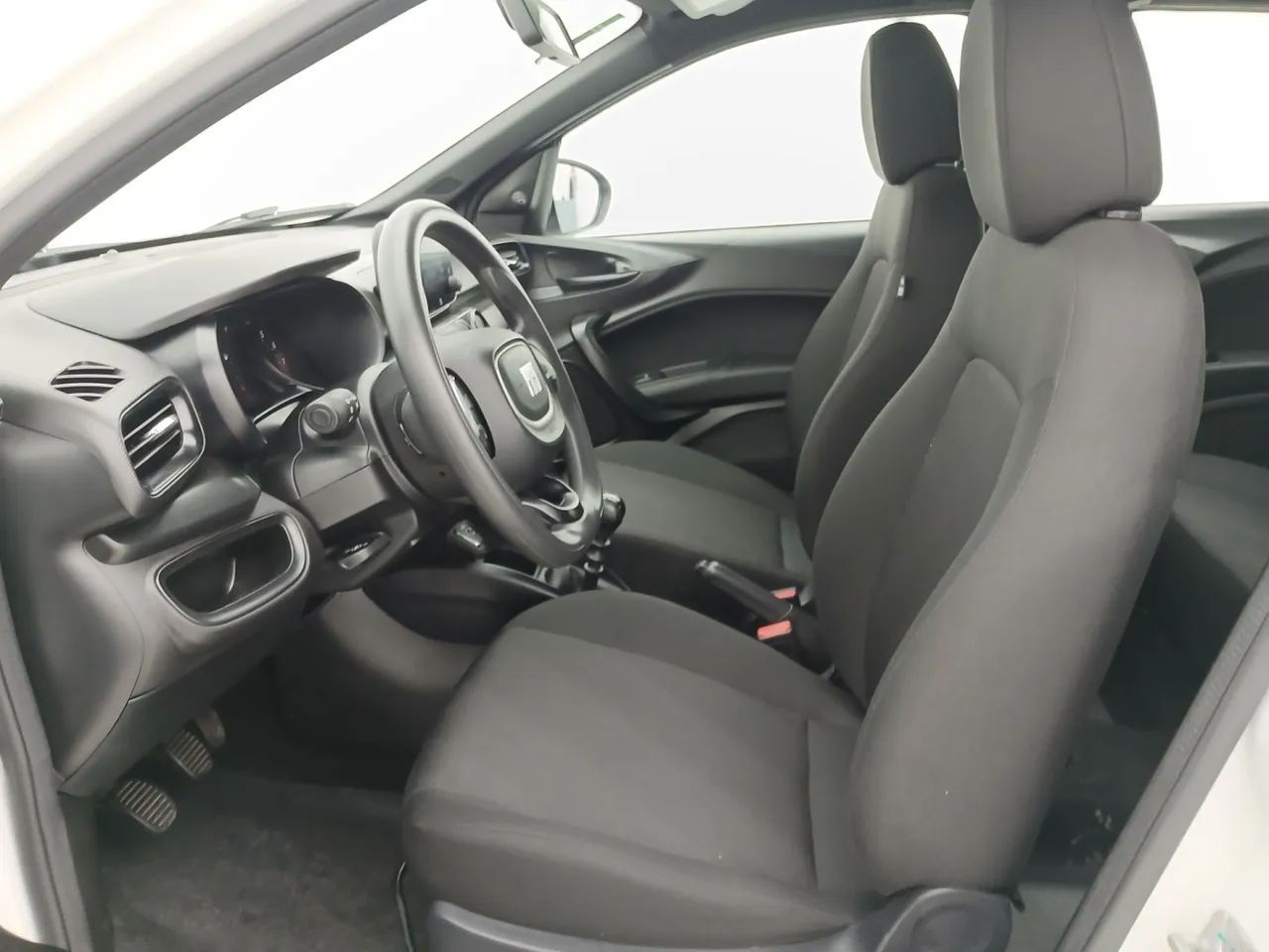 Fiat Cronos Drive 1.0 6V, foto 16 de 18