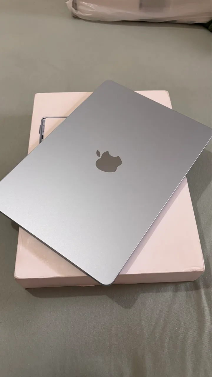 Macbook Air 2020, M1,16gb + Magic Mouse - Notebooks - Saguaçu