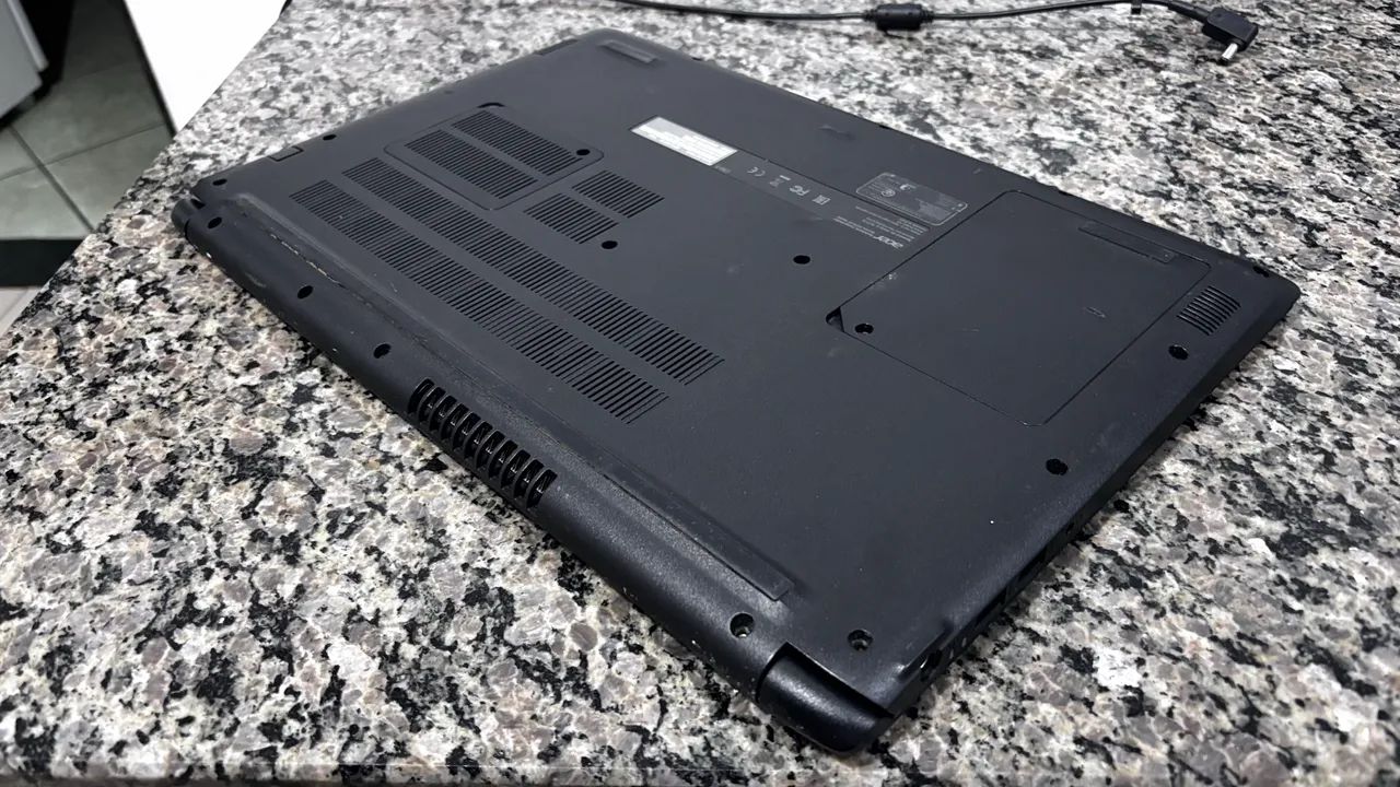 Notebook Acer i5 7200 com Ssd 240gb com 8gb ddr4 com placa video graphics 620  - Foto 4
