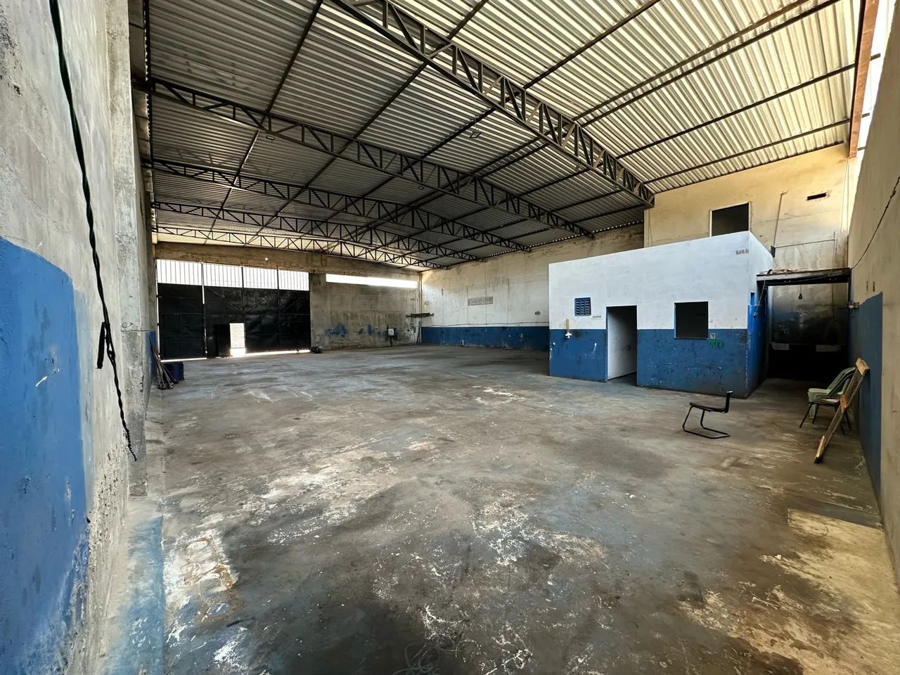 ALUGA-SE GALPÃO COMERCIAL - ÓTIMA LOCALIZAÇÃO! - Foto 4
