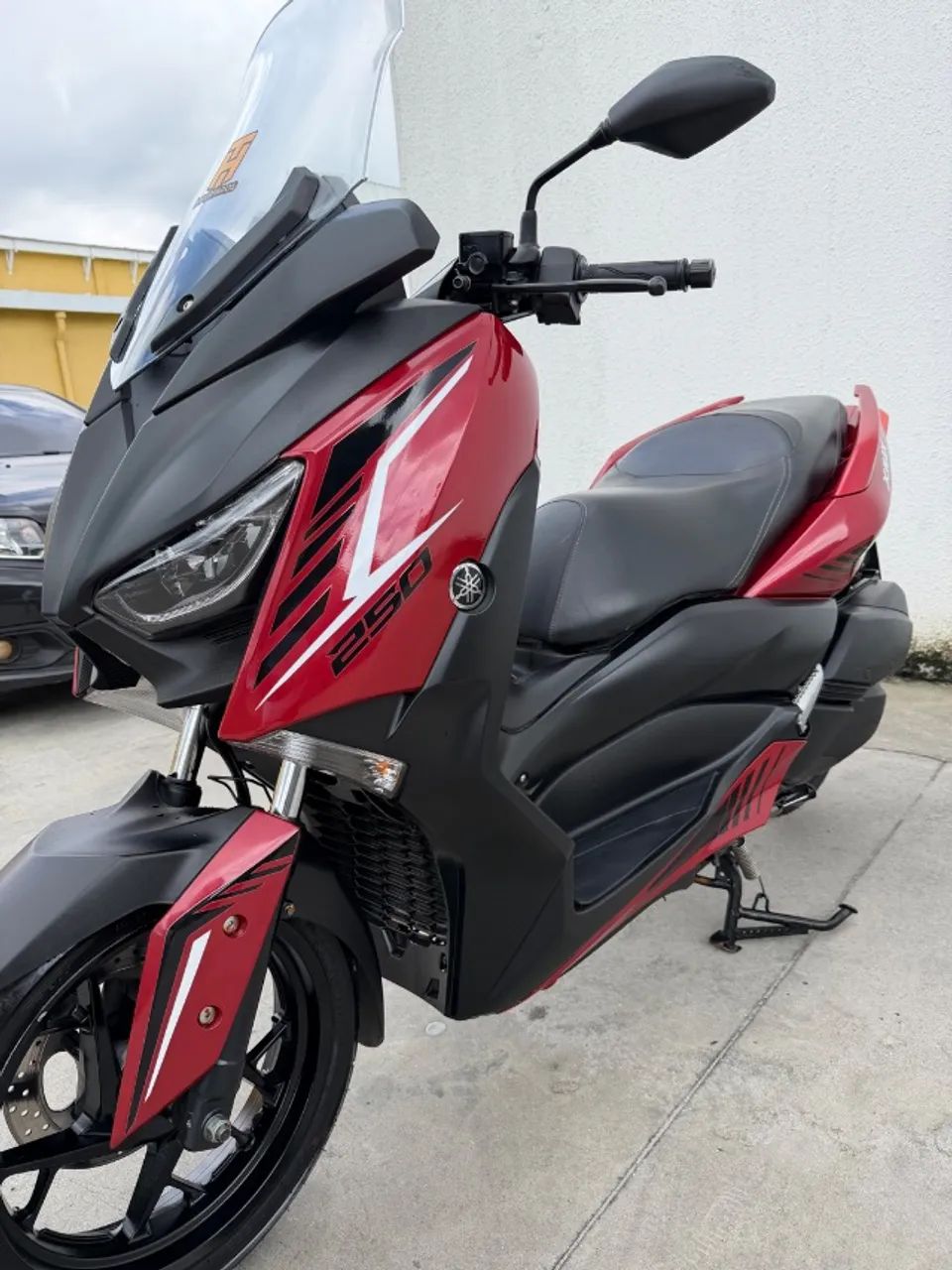 Yamaha Xmax 250  - Foto 2