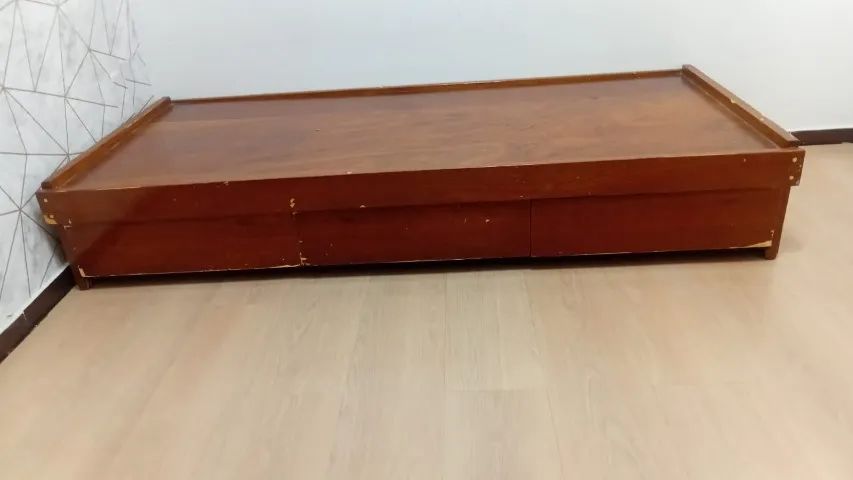 Cama de madeira com 3 gavetas 88cm x 200cm x 32cm solteiro - Foto 3