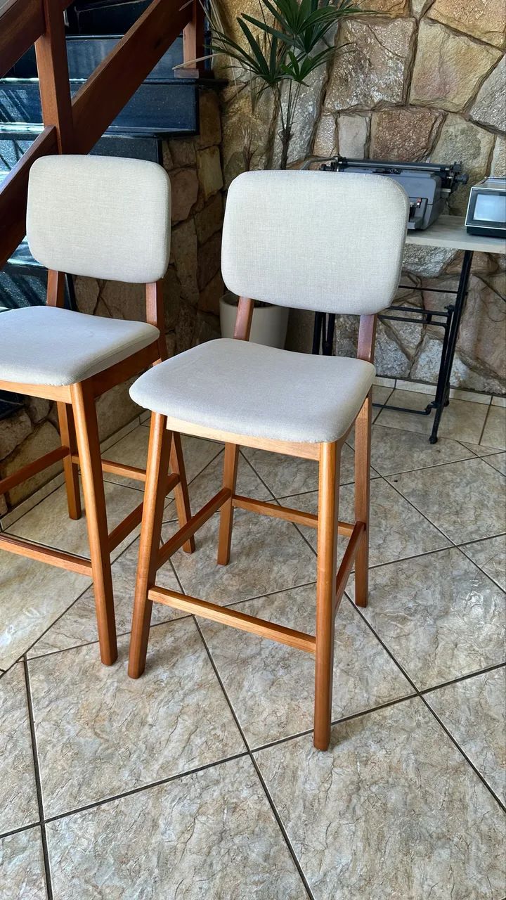 BANQUETAS/BANCOS/CADEIRA P/ CASA - Foto 2