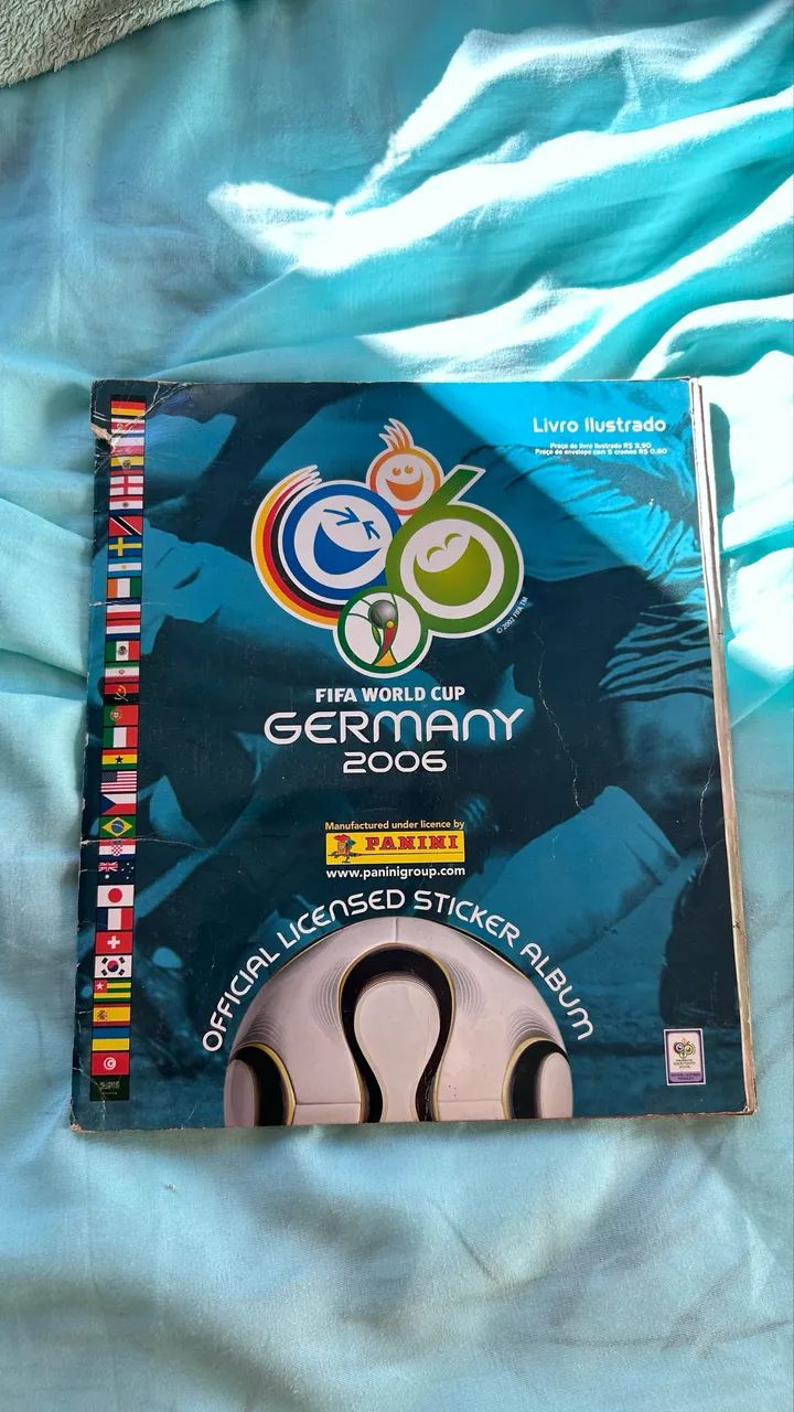 Álbum de figurinhas copa do mundo 2006 e 2010 completos - Foto 3