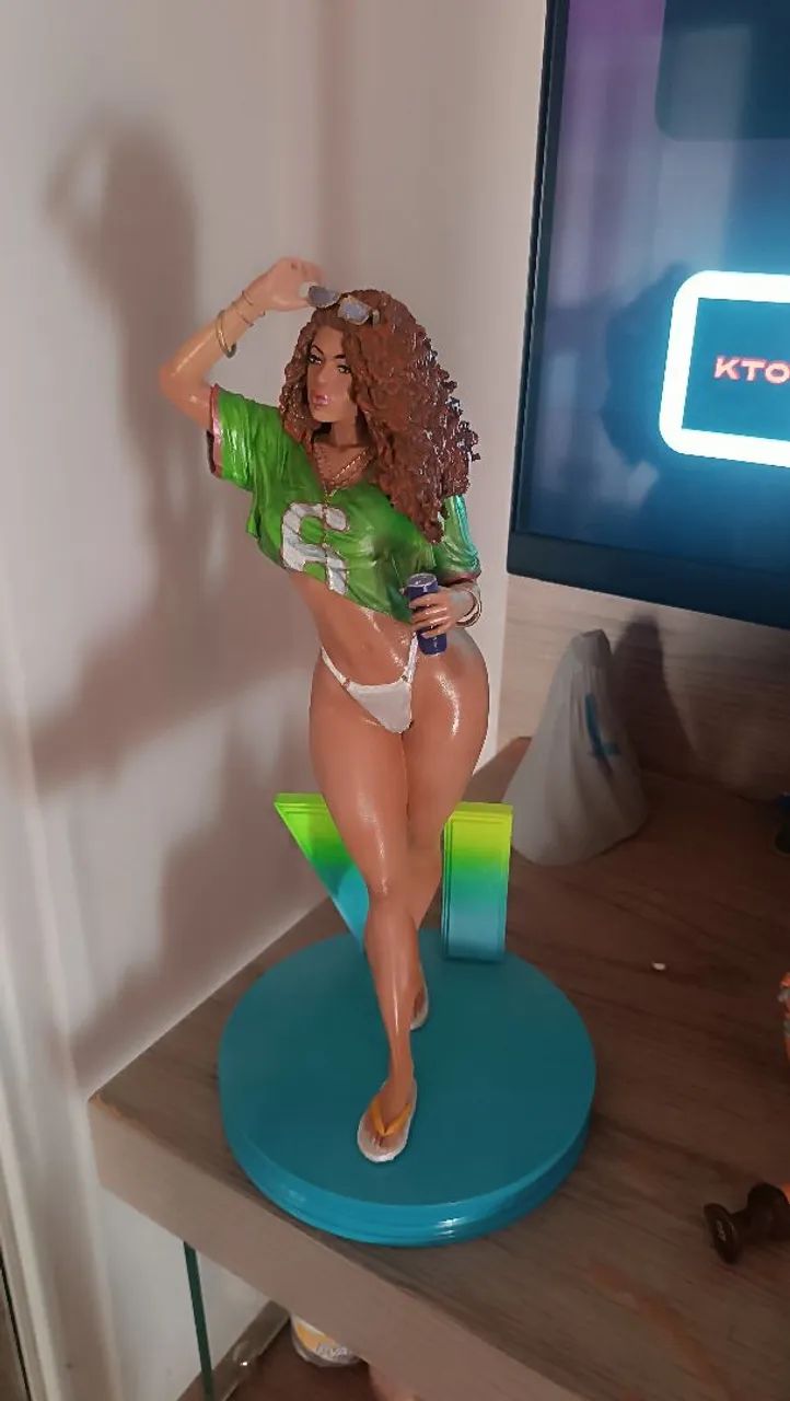Estátua GTA VI 3d 
