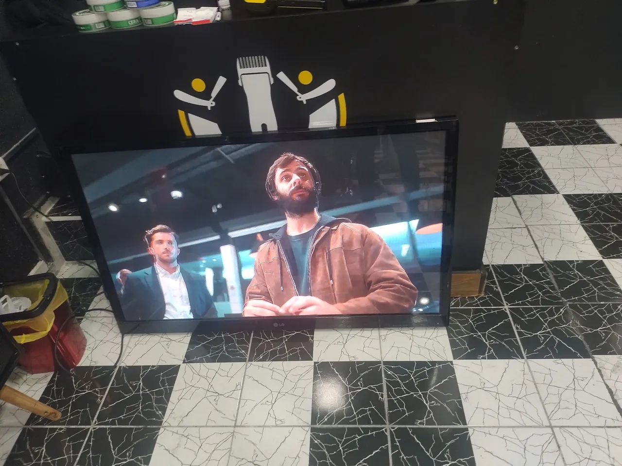 Vendo Tv lg 65 polegadas top de linha em estado de nova conforme fotos obs não e Smartv  - Foto 3