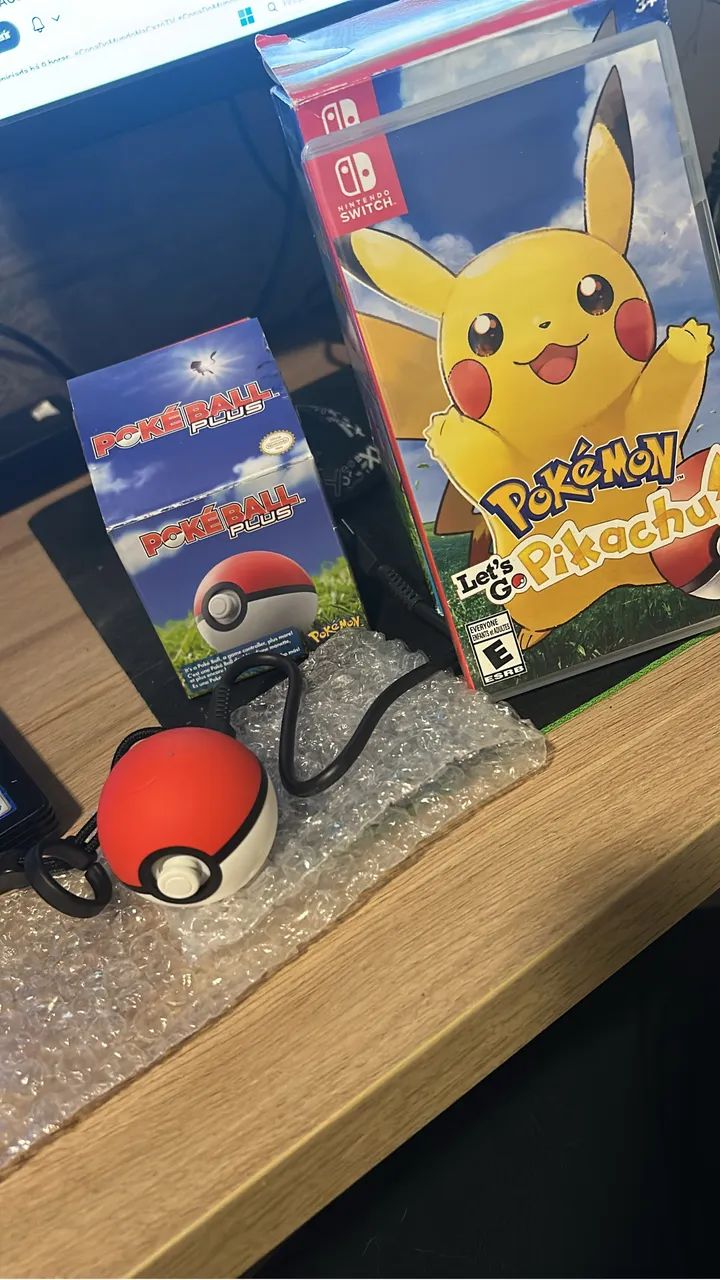 POKÉMON: JOGO LETG GO + POKÉBALL PLUS NINTENDO SWITCH - Jogos de