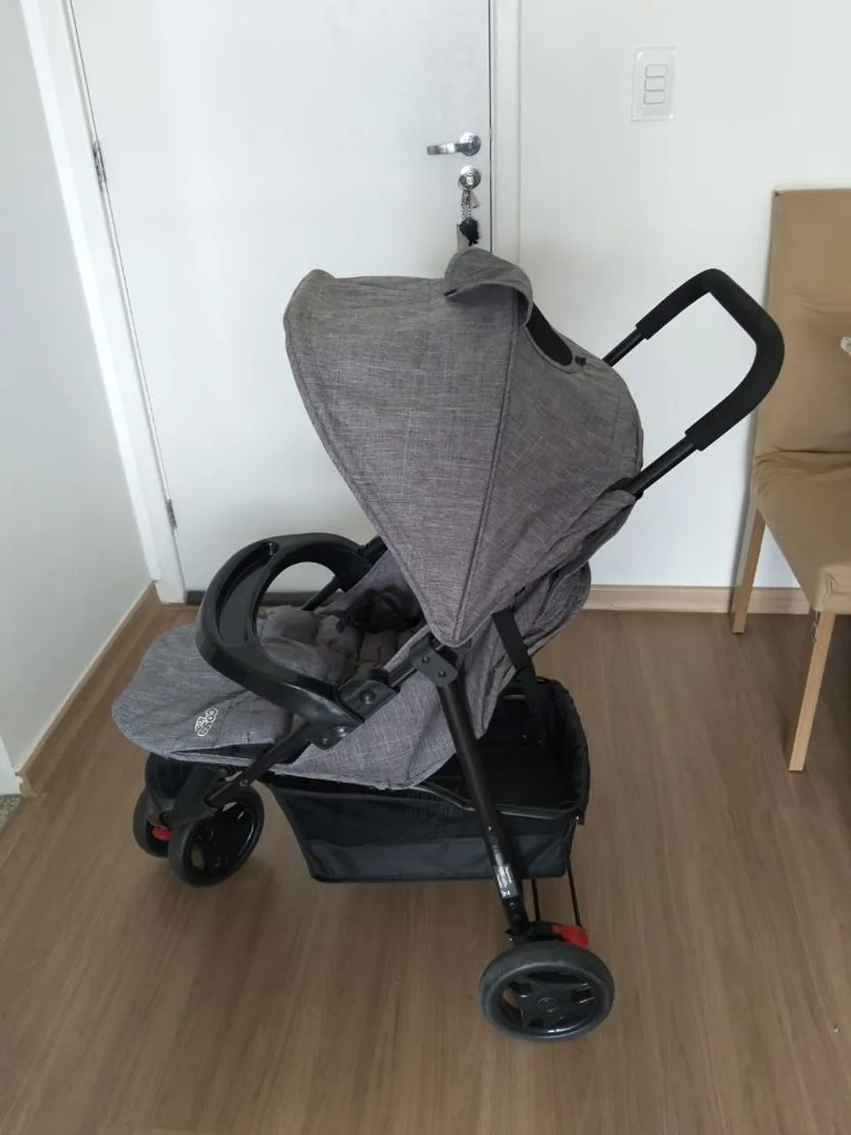 Carrinho de bebê Cosco Kids + Bebê Conforto Burigotto - Foto 6